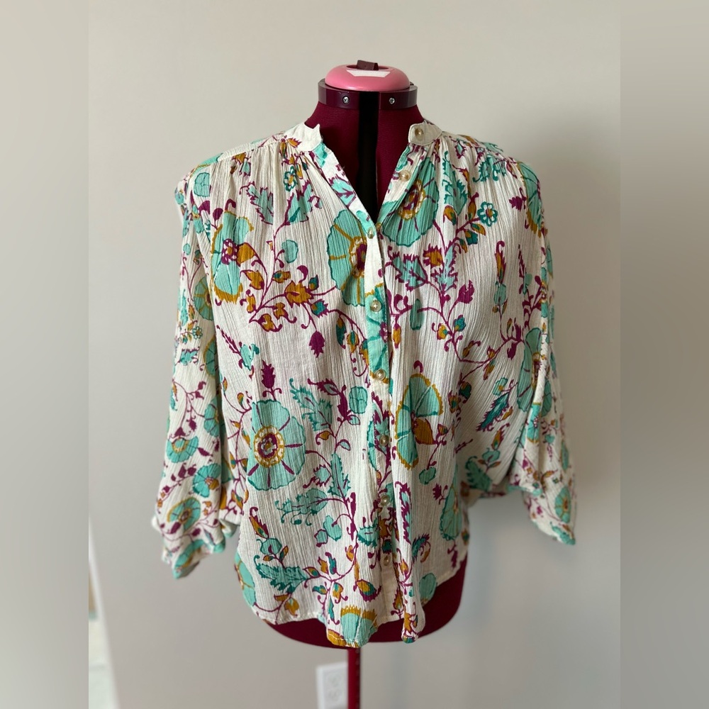 Pilcro White Cream 3/4 Sleeve Buttoned Blouse